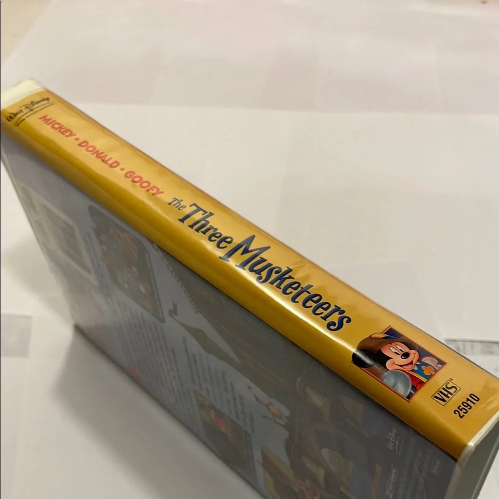 Disney's The Three Musketeers VHS